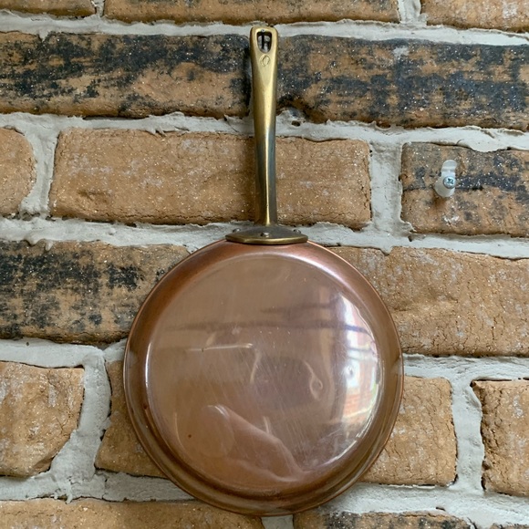 SOLD Set of three (3) Vintage Solid Copper Pans - Picture 12 of 16